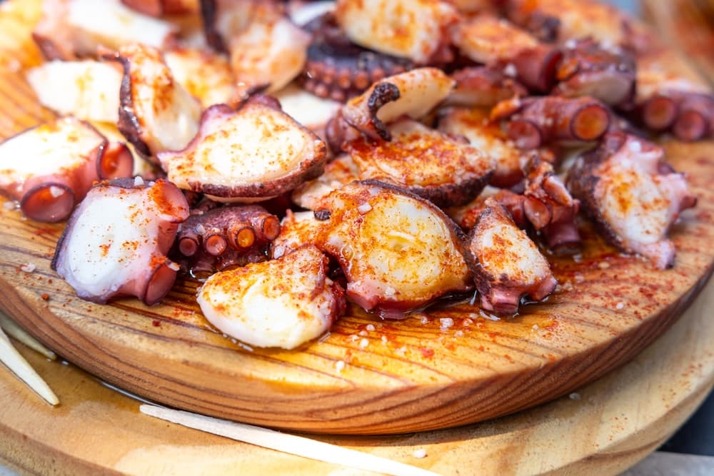 Pulpo a la Gallega – Spezialität aus Galicien begeistert Liebhaber von Meeresfrüchten